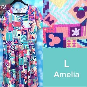 LuLaRoe L Disney Amelia NWT Minnie Mickey world